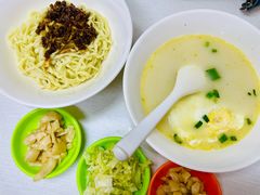 肉沫拌面送鱼汤-面婆婆东台鱼汤面(湛江路店)
