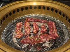 -山川小町·极番烧肉(新地假日广场店)
