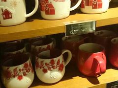 星巴克(天一旗舰店)-星巴克臻选(宁波天一广场店)