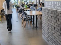 -麦当劳(三亚凤凰机场店)