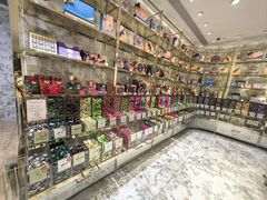 -VENCHI 闻绮(北京国贸商城店)