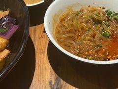 -万记麻辣烫国展总店