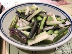 清炒红菜苔-俏九州·小炒黄牛肉(华润万象汇店)