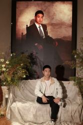 -乐派诗婚纱摄影