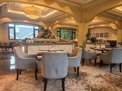 -鲤鱼洲酒店港鲤咖啡厅