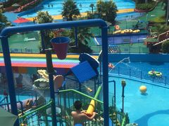 -平湖九龙山乐满地水上乐园