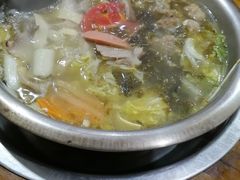 -泸州酸菜豆花火锅川师店