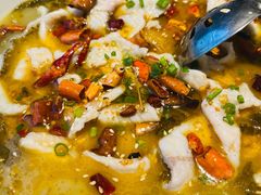 至潮酸菜鲈鱼-至潮餐厅精致粤菜·活鲈鱼·走地鸡(珠江新城店)