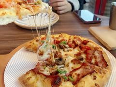 -必胜客(新中纬店)