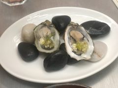 腌制牡蛎杏仁酱&waldorf salad-Ocean's Table 欧舍