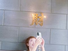 -愉肴麻辣香锅(中山路店)
