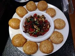 -万重锦·人文川菜馆(骡马市店)