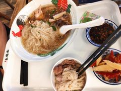 松茸炖鸡面-十一街幺鸡成都担担面(悠方店)