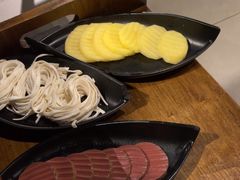 -快乐小羊·内蒙牛羊肉火锅(流花中心店)