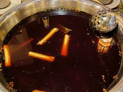 -肖肖酸萝卜鱼火锅(总店)
