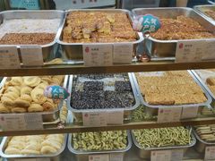 自助取餐区-上海哈尔滨食品厂(环球港店)