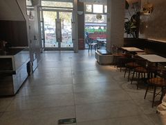 -德克士(亚中商城店)