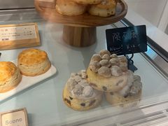-SKROLL卡特司库·蛋糕定制·生吐司·司康(古北程家桥店)