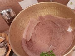 -牛YO寿喜烧·铁板烧和牛火锅自助(市府恒隆店)