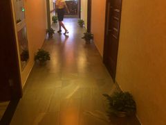 -莲SPA足道养生馆(殷高路旗开坊店)