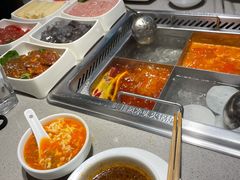 -海底捞火锅(金山百联店)