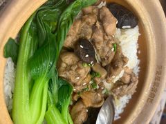 -煲仔皇腊味煲仔饭(经四万达店)