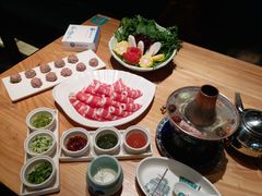 -额尔敦传统涮火锅·烧烤(鑫源山庄店)