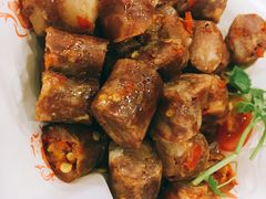 马迭尔自制辣干肠-马迭尔德式西餐精酿啤酒屋(中央大街店)