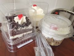 巧克力三重奏蛋糕-红宝石·鲜奶小方·海派西点房(南丹店)