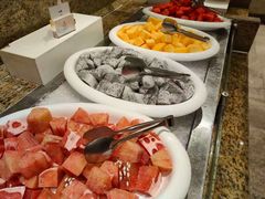 -华邑酒店·鲜艳全日自助餐厅