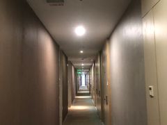 -卡罗酒店(东门晒布地铁站店)