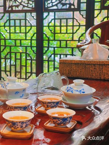 民以食为天 中国菜讲究色香味俱全 南山天域茶馆