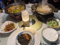 -小凤庭·地道湖北菜武昌鱼·藕汤(38年黄鹤楼店)