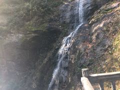 -燕子河大峡谷天坑仙境
