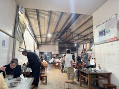 -正宗杨记普洱酸醋米线(总店)
