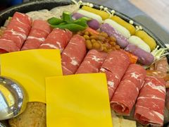 -豚妈妈汤饭·部队锅(南京东路店)