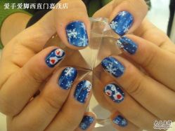 爱手爱脚-摩睫+皮肤管理·科学美容中心