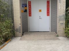 -安东易迷你自助仓储寄存仓库(草桥店)