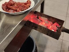 -马路牙子烧烤音乐酒馆(望京店)