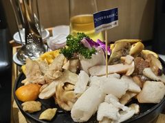 -一朵菌·野生菌探索家火锅(南亚店)