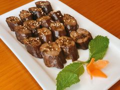 小胡鸭-莲餐厅·湖北菜·潜江小龙虾店(愚园路店)