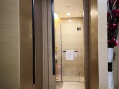 -维多利亚公寓(富力东山新天地店)