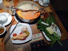 -蒙肥羊·酸汤潮牛·鲜牛肉火锅烤肉自助(岗顶店)