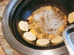 -锅老头海鲜铁锅炖