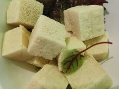 -洪氏嗨捞·广东猪肚鸡·椰子鸡火锅(西咸万象城店)