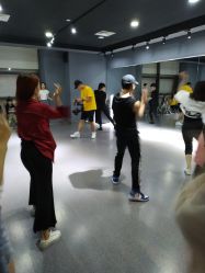 -5KM舞蹈街舞工作室