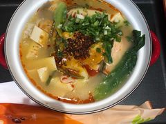 -小蛮椒麻辣烫·麻辣拌(青浦宝龙店)