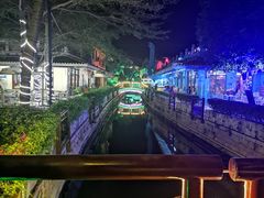 -亚龙湾亚泰商业街