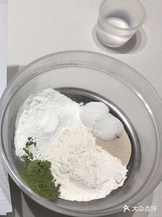 网红抹茶麻薯面包