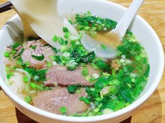 -嘻小北·兰州清汤牛肉面(太平洋森活天地店)